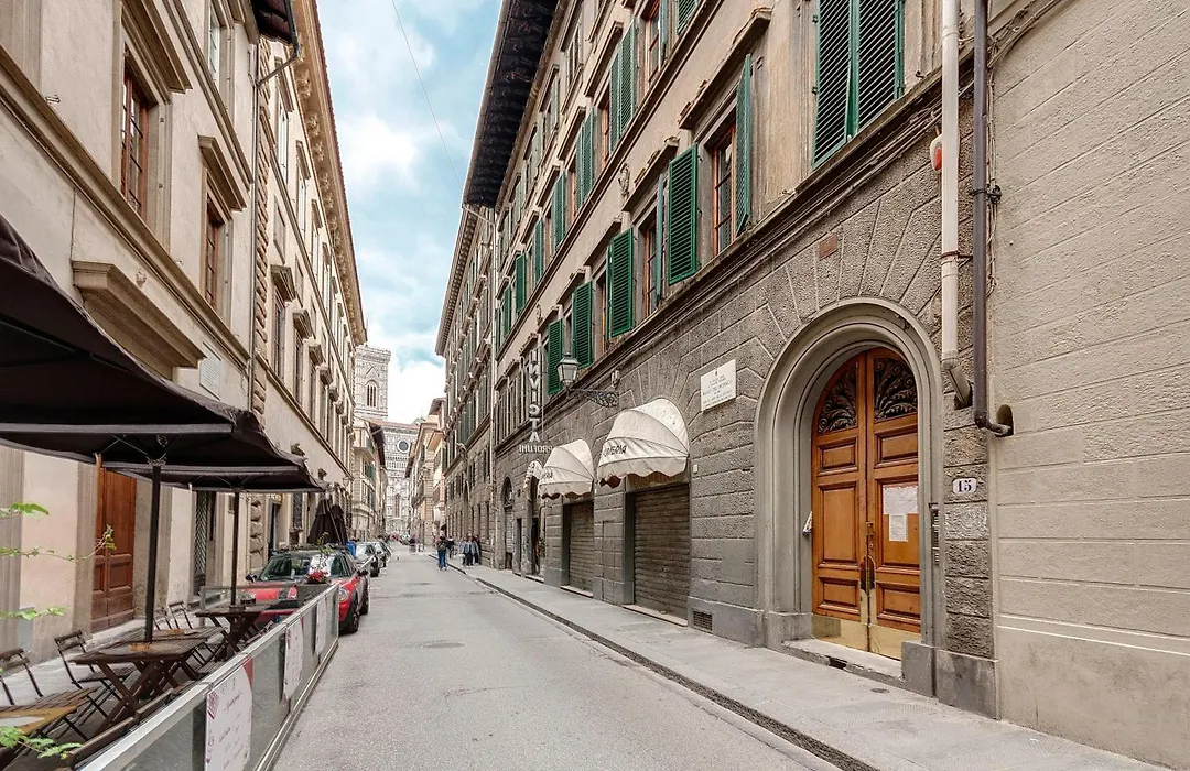 David & Buonarroti Apartments By Mamo Florence-1